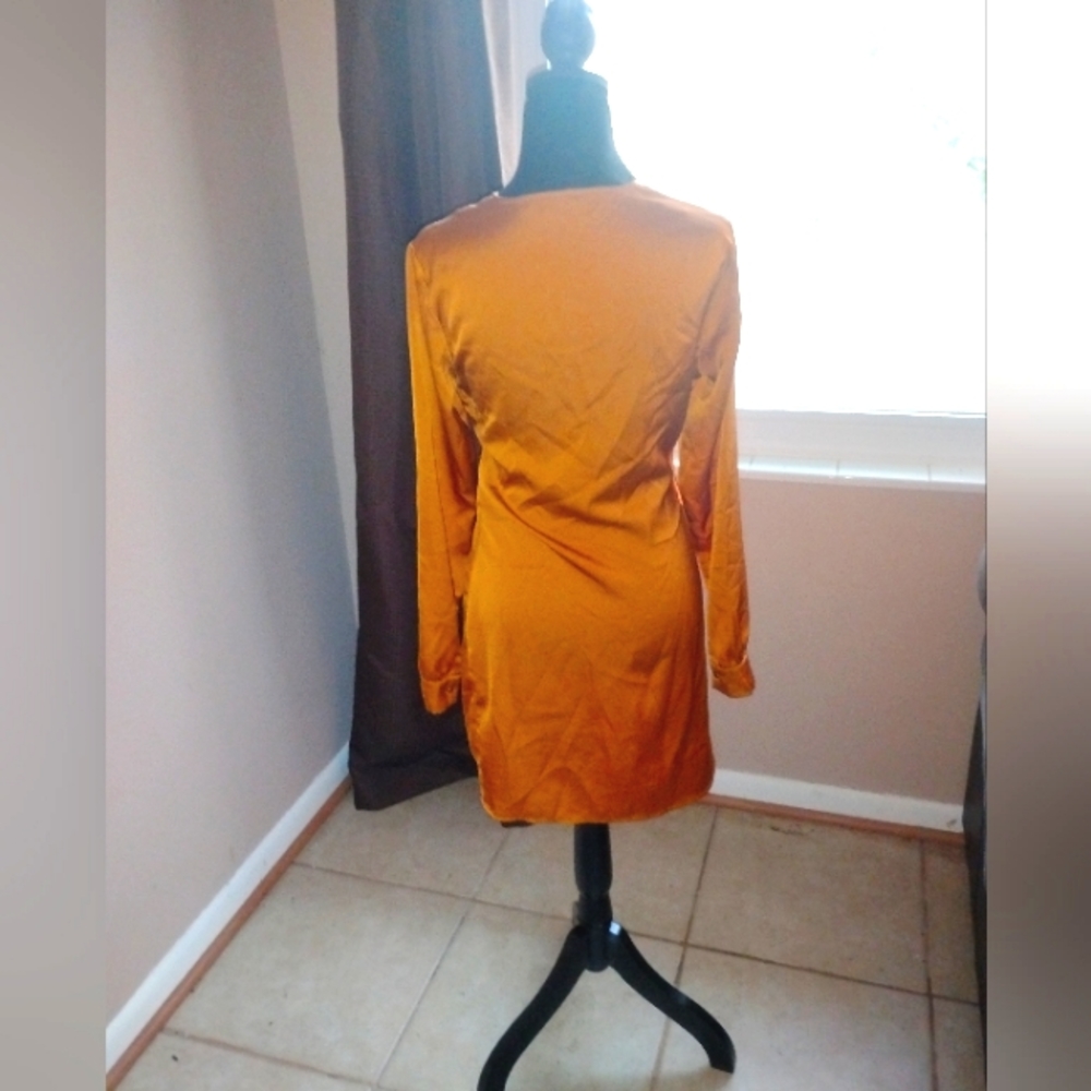 NWOT Women's Copper Shiny Smooth Top Blouse VNeck Office Happy Hour Dress - Picture 3 of 3